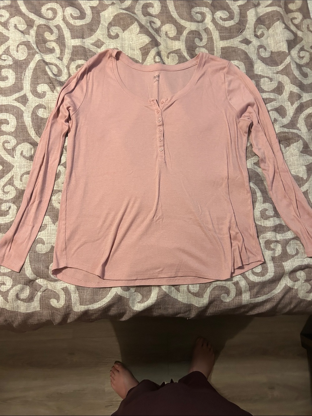 a.n.a Long-Sleeve Henley Top in Blush Pink